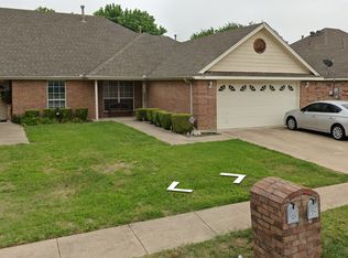 1244 Trailwood Dr, Hurst, TX 76053