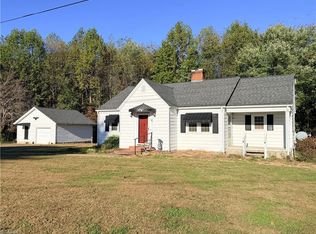 4904 Austin Little Mountain Rd, Roaring River, NC 28669