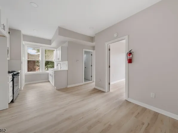 59 Henry St APT B3, Passaic, NJ 07055