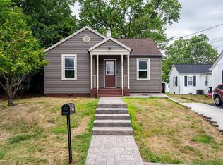 984 S Dogwood Dr, Harrisonburg, VA 22801