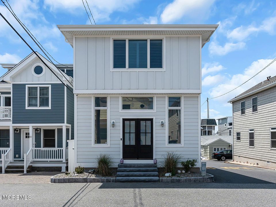 1st image of 11 E Beach Way