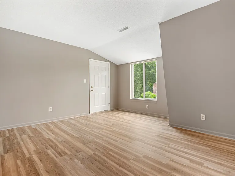 511 Poplar St #D — Photo 2