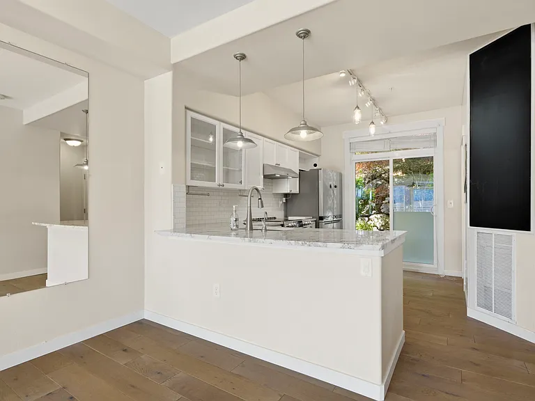 23300 SE Black Nugget Rd #H4 — Photo 10