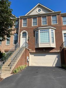 13528 Mist Flower Dr, Centreville, VA, 20120
