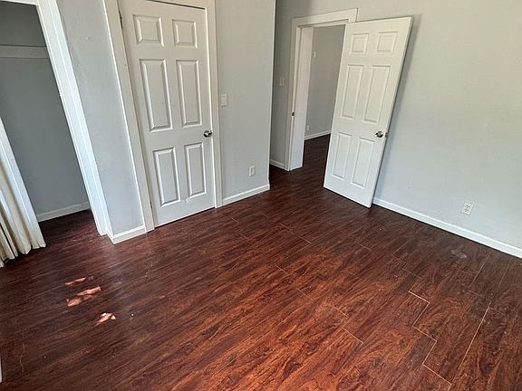 5th image of 913 W Chew St Floor 1