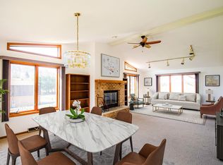 734 Cottage Ln, Deerfield, WI 53531