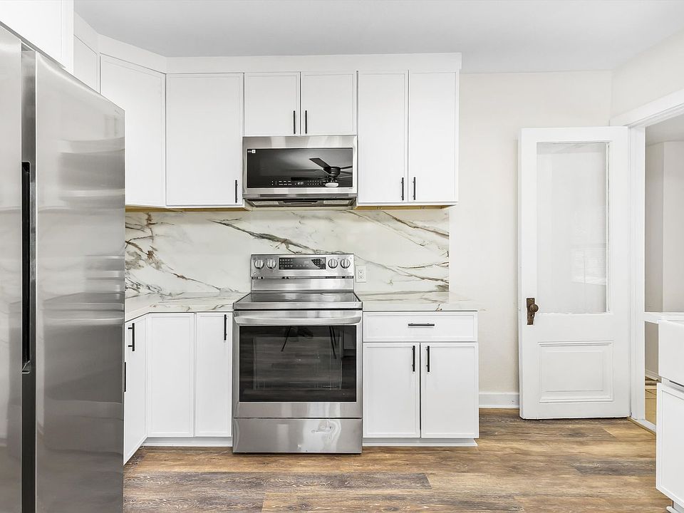 1st image of 1359 Jasper Ave #2