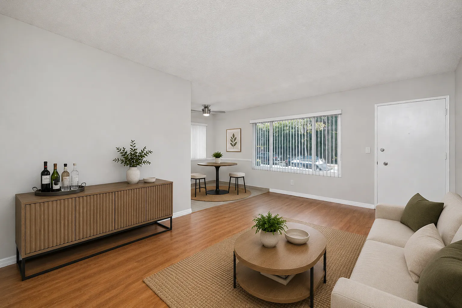 1 bed, 740 sqft, $2,400 — Photo 4