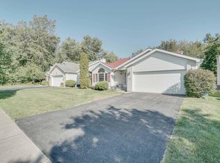 289 Hillcrest Ln, Steger, IL 60475