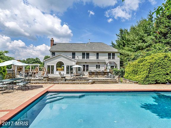 2nd image of 6404 Sweet Meadow Ct