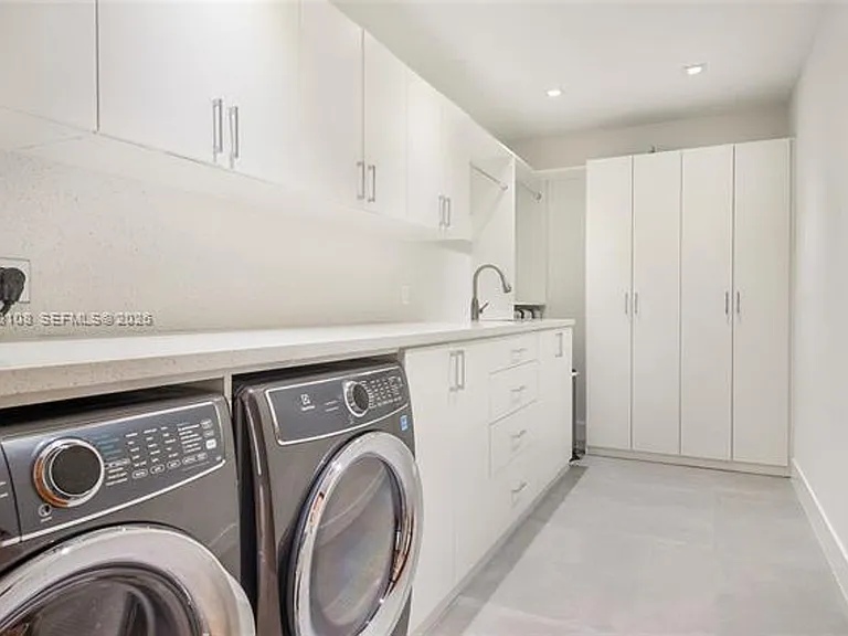 60 Shore Dr W #60 — Photo 24
