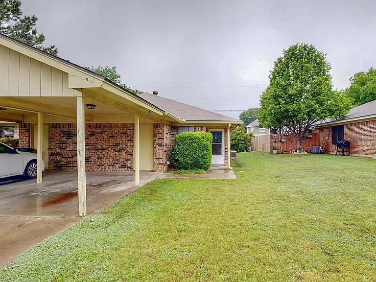 1308 Ridge Run St — Photo 2