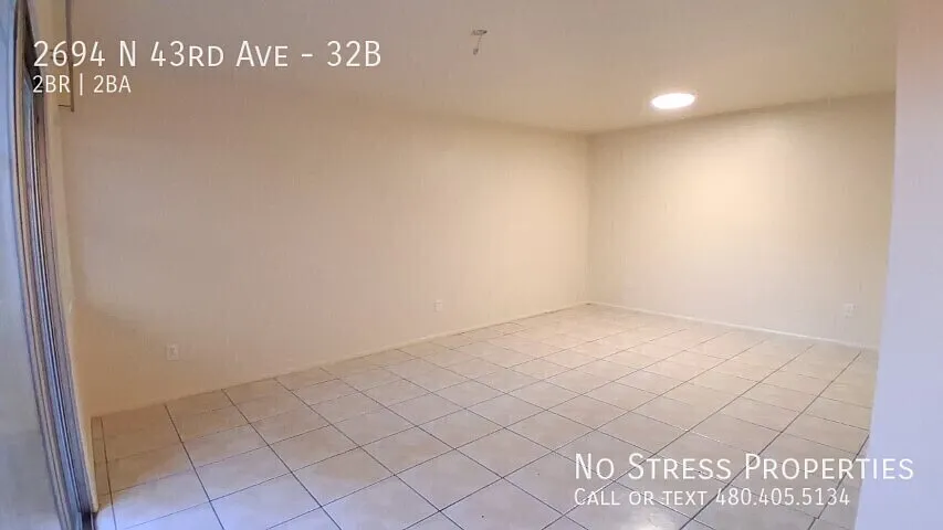 2 Bed Condo At 43rd Ave and Thomas! — Photo 3