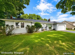 104 Higby Rd, Middletown, CT 06457