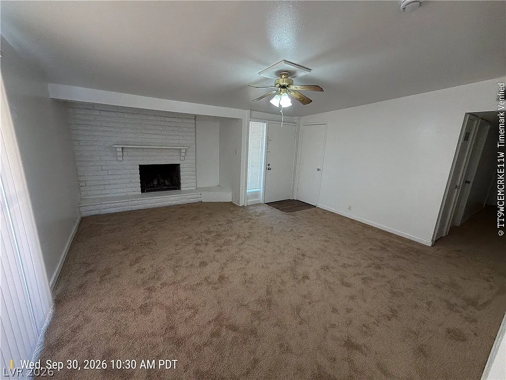 3 bed, 2.0 bath, 1205 sqft, $1,826 — Photo 2