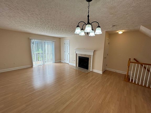 2nd image of 640 Oak Tree Blvd NW