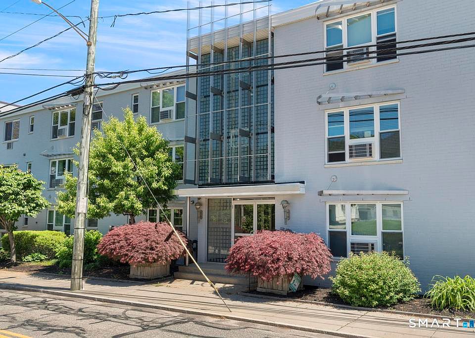 1st image of 184 Pequot Avenue #102