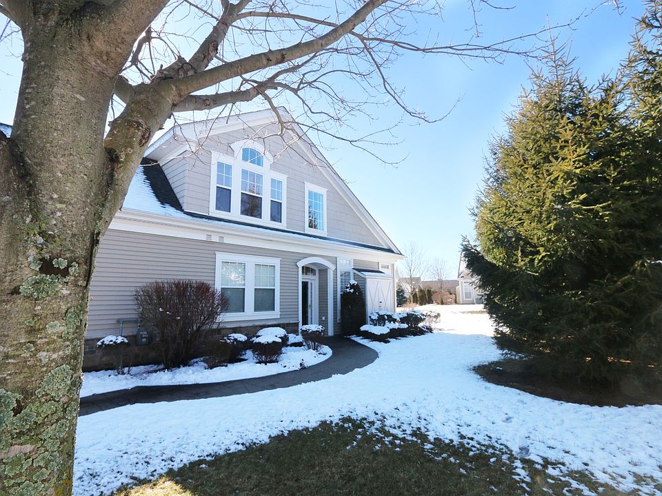1st image of 184 Symphony Dr