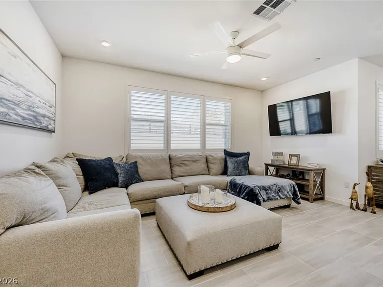 1579 Hopeful Lark Ln — Photo 8
