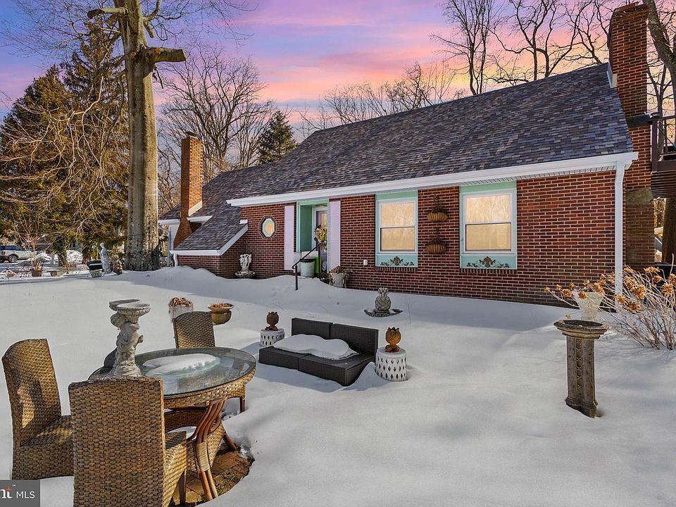 1st image of 2031 Sylvan Park Rd