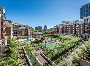 300 W 5th St APT 635, Charlotte, NC 28202