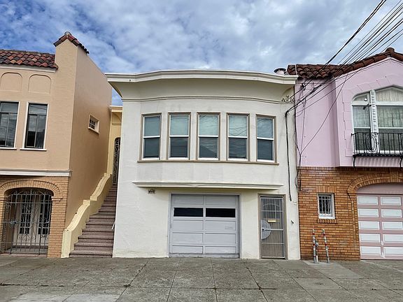 2nd image of 542 Vienna St #A