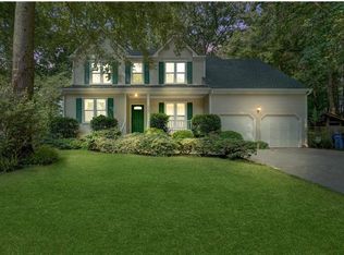 928 Larkspur Ln, Chesapeake, VA 23322