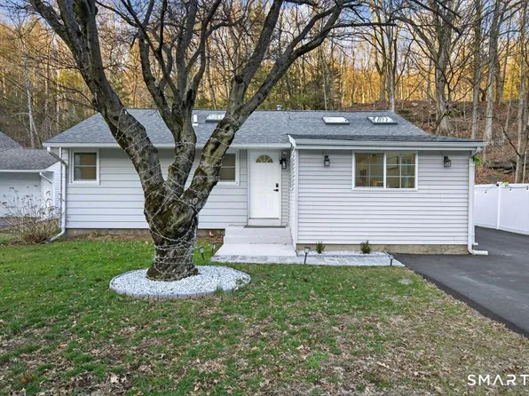 148 Roosevelt Drive, Seymour, CT 06483