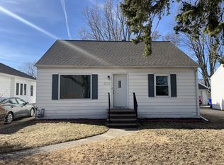 630 Schoen St, Green Bay, WI 54302
