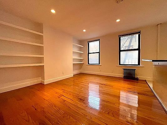 2nd image of 359 E 19th St #2R