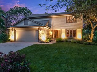 12680 W Weatherstone Blvd, New Berlin, WI 53151