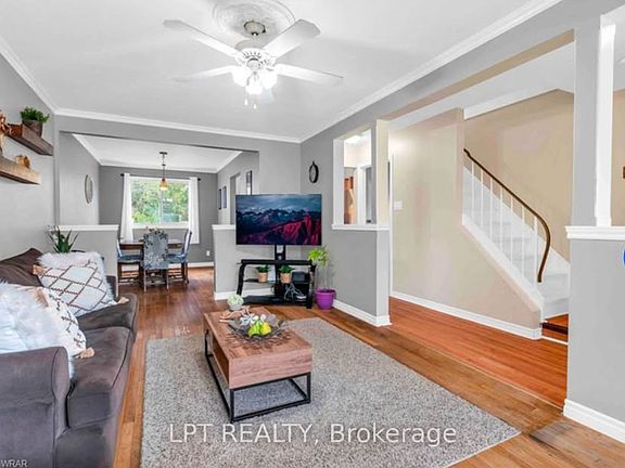 5th image of 240 Ingleside Pl