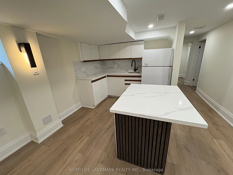 73 Berkinshaw Cres — Photo 16