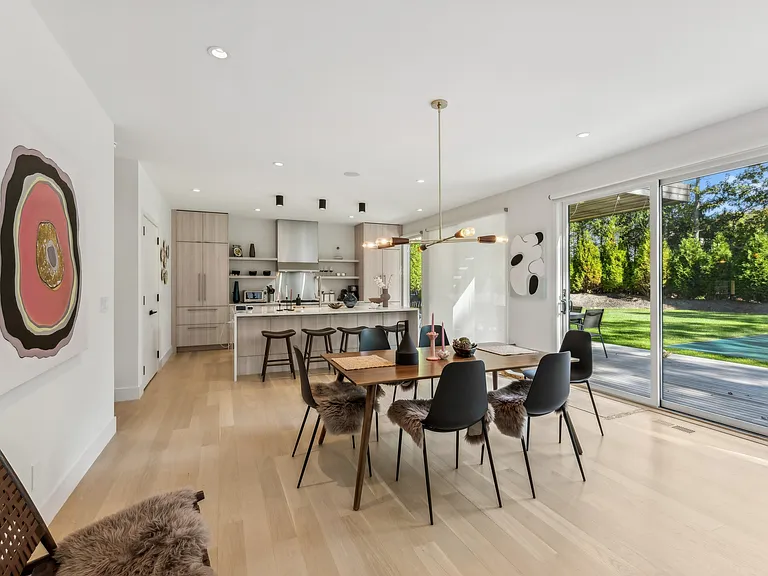2 Semaphore Rd — Photo 5