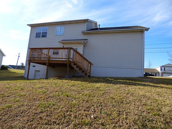 2nd image of 4200 Montserrat Ln