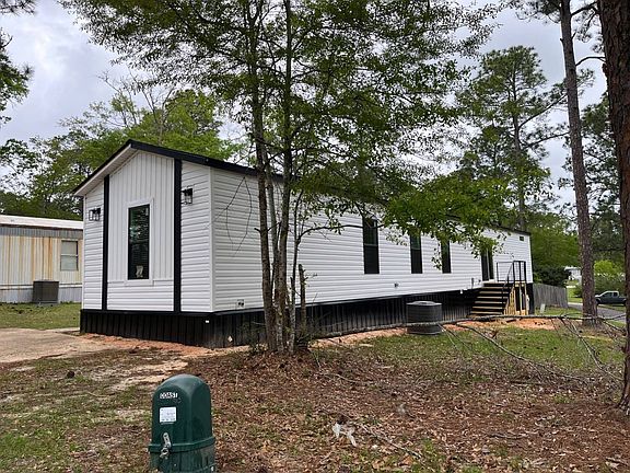 3rd image of 14142 Lorraine Rd #78