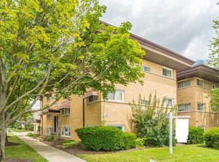 7818 W 26th St APT 2N, North Riverside, IL 60546