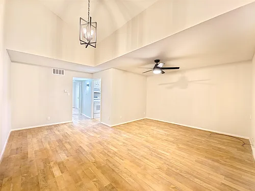 2507 Montrose Blvd Photo 1