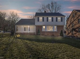 1236 Yellowstone Rd, Cleveland Heights, OH 44121
