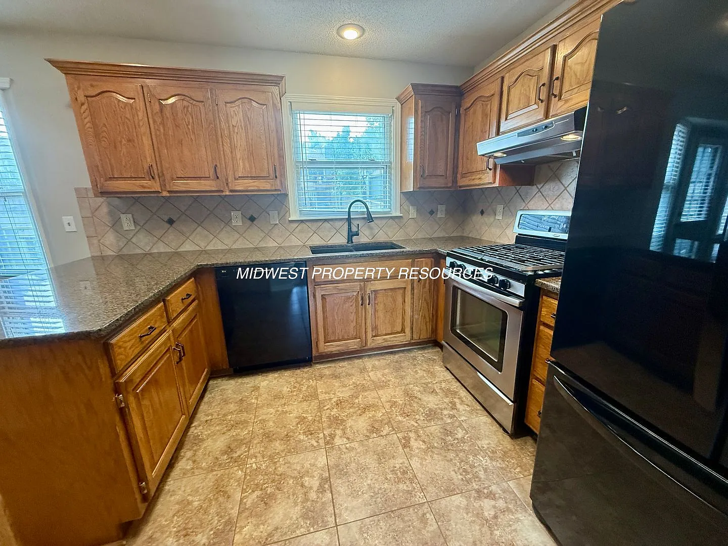 Spacious 3 Bed, 2.5 Bath Home with Finished Basement & Fenced Yard. — Photo 3