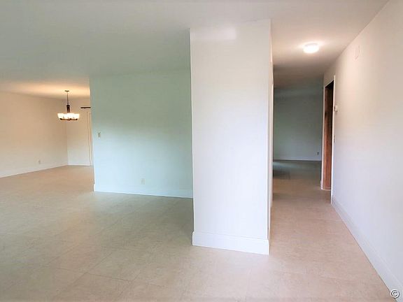 5th image of 4060 NW 106th Dr