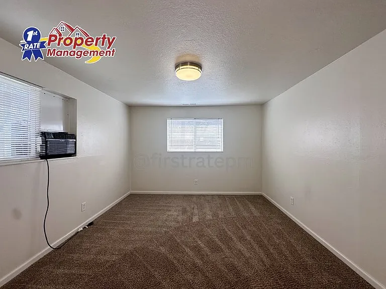 3108 1/2 N 28th St — Photo 11