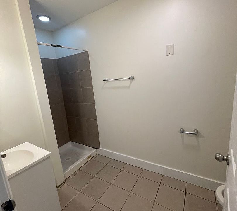 77 Prospect Street Amsterdam, NY 12010 77 Prospect St Amsterdam NY