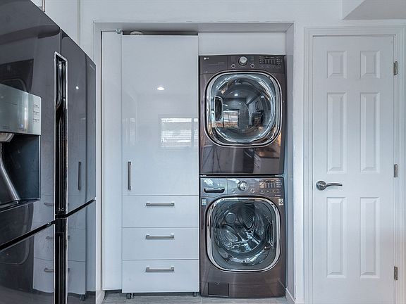 5th image of 21 Meadowood Dr Unit 21