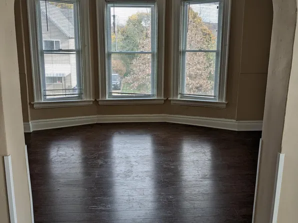 224 15th St, Buffalo, NY 14213