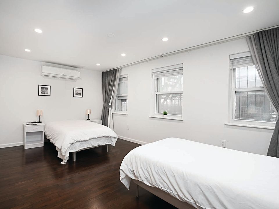1st image of 94A Greenwich St #3R