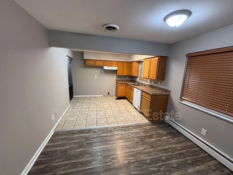 7914 Woody Hollow Dr — Photo 28
