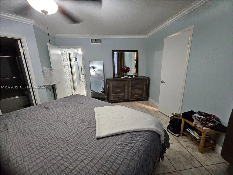 212 Lake Pointe Dr #113 — Photo 48