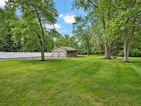 2nd image of 625 Underwood Dr