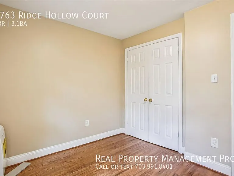 8763 Ridge Hollow Ct — Photo 21